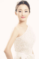 组图：巍子刘芊含戏里夫妻戏外默契自然流露