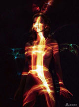 组图:凯特-莫斯豪放全裸 登花花公子60周年封面