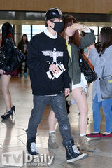 组图：超新星BlockB赴横滨录《M Countdown》