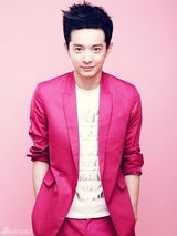 组图：刘智扬粉嫩写真 阳光可爱韩范萌男