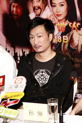 幻灯图：梁咏琪等助阵《宝盒》 郑中基坦陈情变