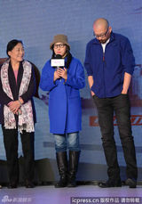 组图：郝蕾亮相发布会身材圆润 疑似男友身份遭曝光