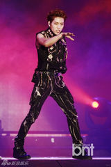 组图：INFINITE首尔举办世界巡回演唱会