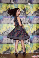 组图：Ella洋装红唇美艳现身 代言女性影展