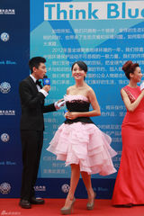 组图：周楚楚华鼎绽放 造型美艳仿若花仙子