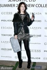 组图：张赫南圭丽等韩星为眼镜新品发布会站台