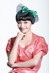 组图：阎娜糖果写真曝光 做追求幸福的快乐女孩