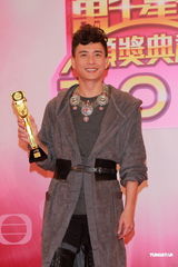 组图：黄宗泽获非凡风采男艺员奖