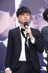 组图：师兄林宥嘉香港“打人” SIGMA组合称是误会