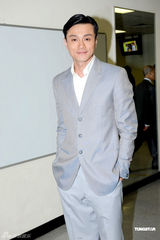 高清图：邓萃雯有信心赢 黎耀祥期待“称帝” 