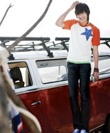 高清组图：李民浩文彩苑代言 亲密恩爱阳光活力