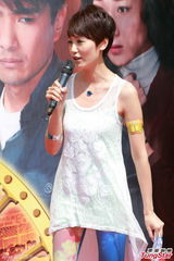 组图：钟嘉欣发生车祸 田蕊妮笑杜汶泽非巨雕