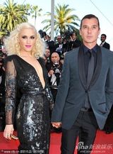 组图：范冰冰艳撑《生命之树》首映 邓文迪夫妇亮相