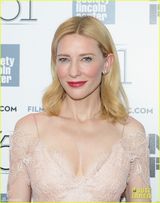 组图：布兰切特高贵蕾丝敞胸襟 女王风范十足