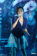 张靓颖献声《无价之宝》 王晶曝谢霆锋从未探班(图)