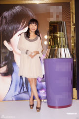 组图：陶晶莹代言保养品吸金 呼吁企业涨薪