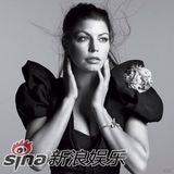 幻灯图集：费姬登《Marie Claire》封面 秀女人力量