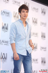 组图：吴尊愿让女儿嫁辰亦儒 过18年后来提亲