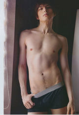 策划：上杂志被脱光的日本一线男星 全裸肉搏战