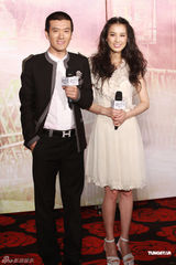 组图：《白蛇传说》发布会 杨子携黄圣依亮相