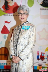 组图：陈敏儿出席幼儿活动 分享与孩子相处心得