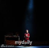 组图：韩《邦妮克莱德》舞台版 朴炯植嘉熙主演