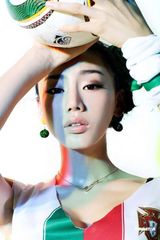 高清组图：足球宝贝金美辛性感照怀念葡萄牙队C罗