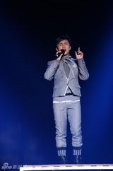 组图：中国好声音南昌开唱冬夜劲热