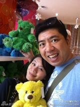 组图：众星欢乐庆圣诞 Angela可爱林志玲性感