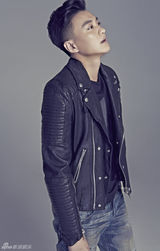 组图：周一围全新写真曝光 诠释不羁男人魅力