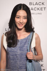 组图：拉格斐开摄影展 章子怡周迅等亮相