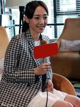 组图：白百何上海宣传《浮沉》 耍宝搞怪欢乐多