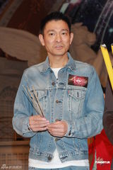 组图：准港姐张名雅否认曾堕胎 曾志伟绝不偏帮