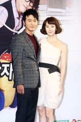 高清组图：韩星明世彬柳秀荣等宣传新剧《儿子们》