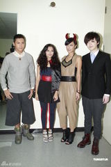 组图：《变身男女》录影 郑希怡陈伟霆一同亮相