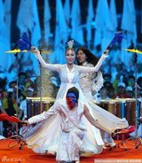 组图：亚运闭幕仁川十分钟表演 Rain激情献唱