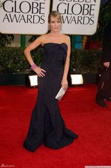 高清图：杰斯-琳吉斯硕大彩色钻石耳环引人注目