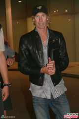 组图：变4导演与男主抵港 称赞李冰冰表现