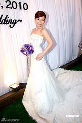 组图：梁静茹台北婚宴秀恩爱 前男友玛莎未出席