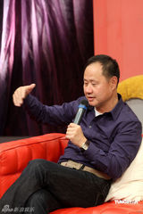 幻灯图：郑中基做客访谈节目 自曝厕所遇难大呼救命