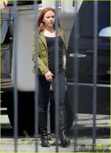 组图：《美国队长2》曝片场照 约翰逊性感现身