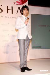 幻灯图集：赵又廷白西装扮王子 否认黑道逼迫传闻