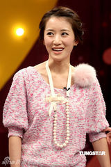 幻灯图：李念自曝与男友恩爱 李欣汝保剑锋录节目