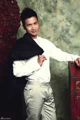 高清图：何晟铭写真曝光 坦言不介意做慢热型艺人