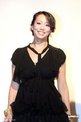 幻灯图：《美女老板》上海宣传 何润东景甜互爆怪癖