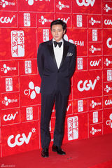 高清组图：张东健宋慧乔梁朝伟齐聚中国电影节