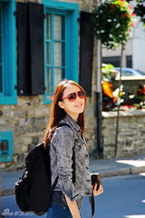 组图：童瑶蒙特利尔街拍  再度延续自然森女风