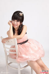 组图：吴丹妮演唱微电影《关键时客》主题曲