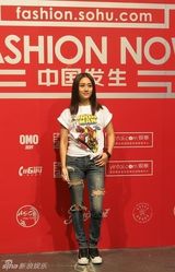 组图：刘云(刘芸)微朋克混搭造型盘点 大气时尚领潮流