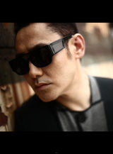 组图：吴秀波写真冷暖色碰撞 彰显纯爷们风范